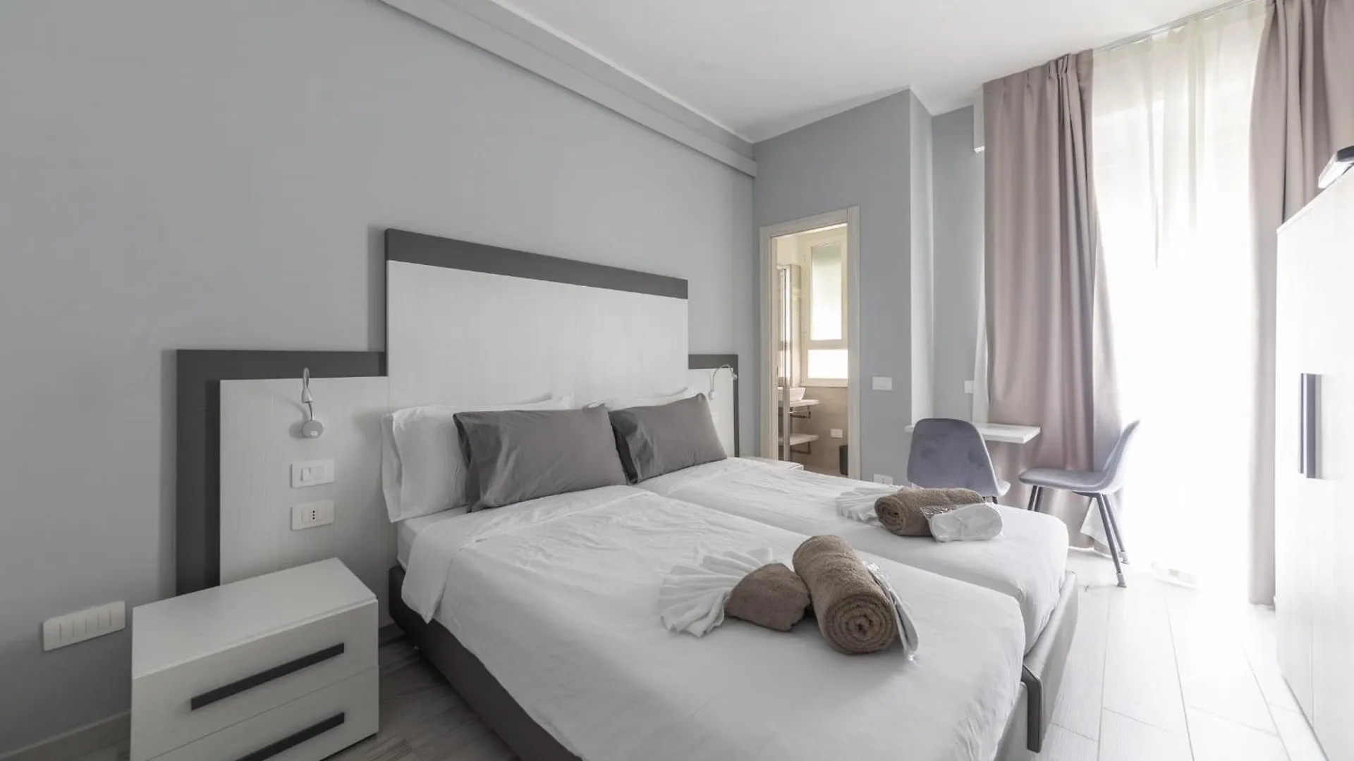 Chezromyk 2 The Kosher B&B Milan Italy